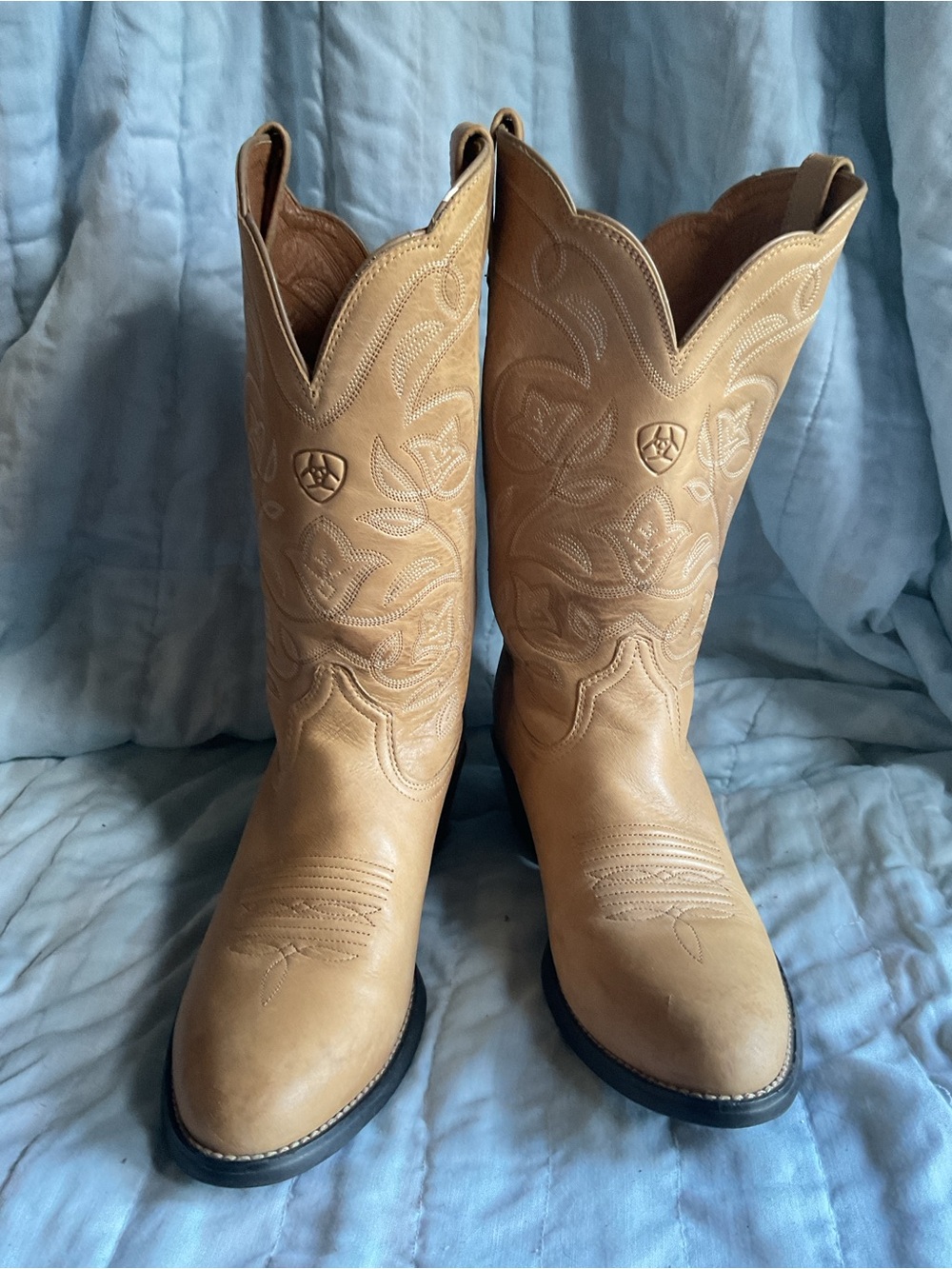 Ariat Women's Light Brown Soft Leather Western Embroidered Leather Cowboy Boots